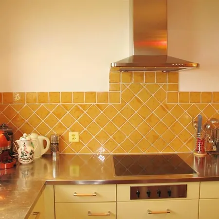 Grueenbueelti Appartement-fewo- Dusche Oder Bad- Wc 6-bettwohnung By Interhome